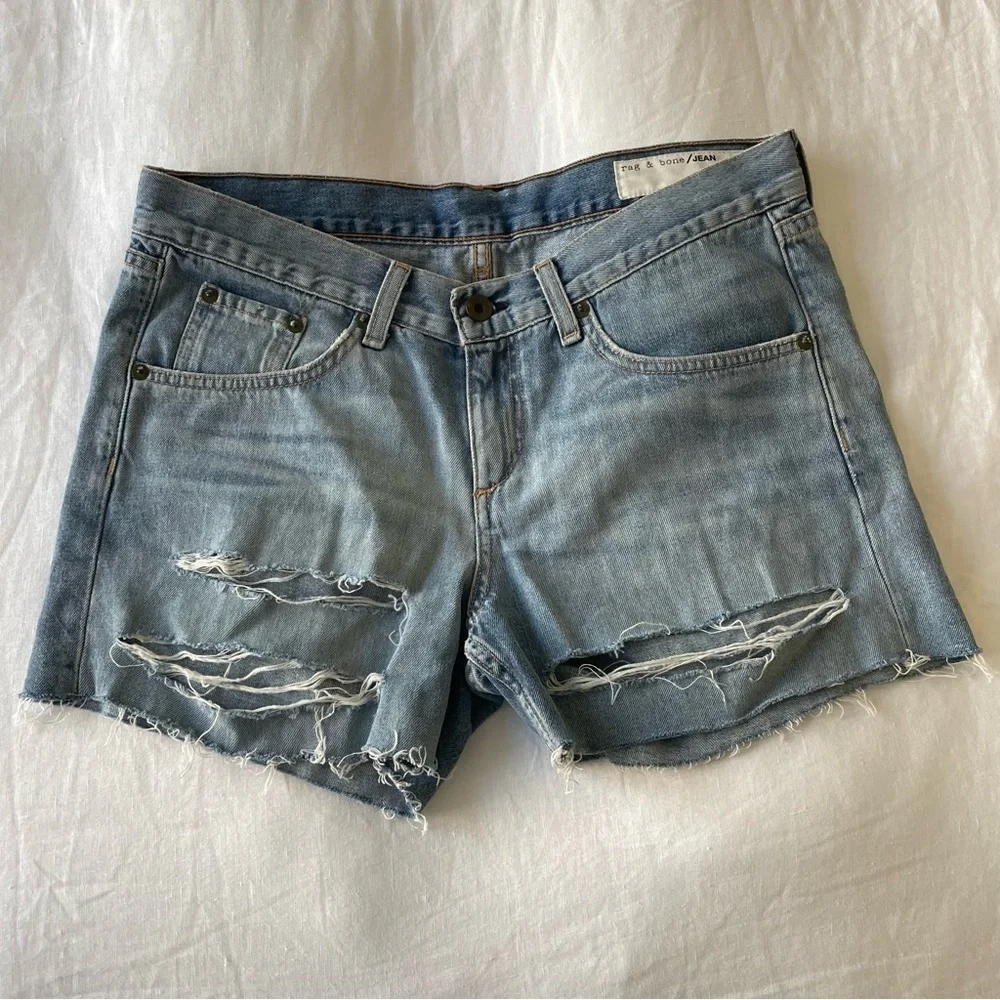 NWOT Rag & Bone Distressed Boyfriend Denim Shorts Light Wash Size 26 Made in USA